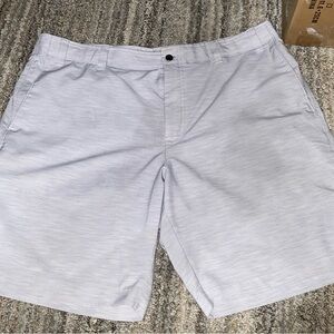 Callaway Men's Light Gray Flat Front Golf Shorts